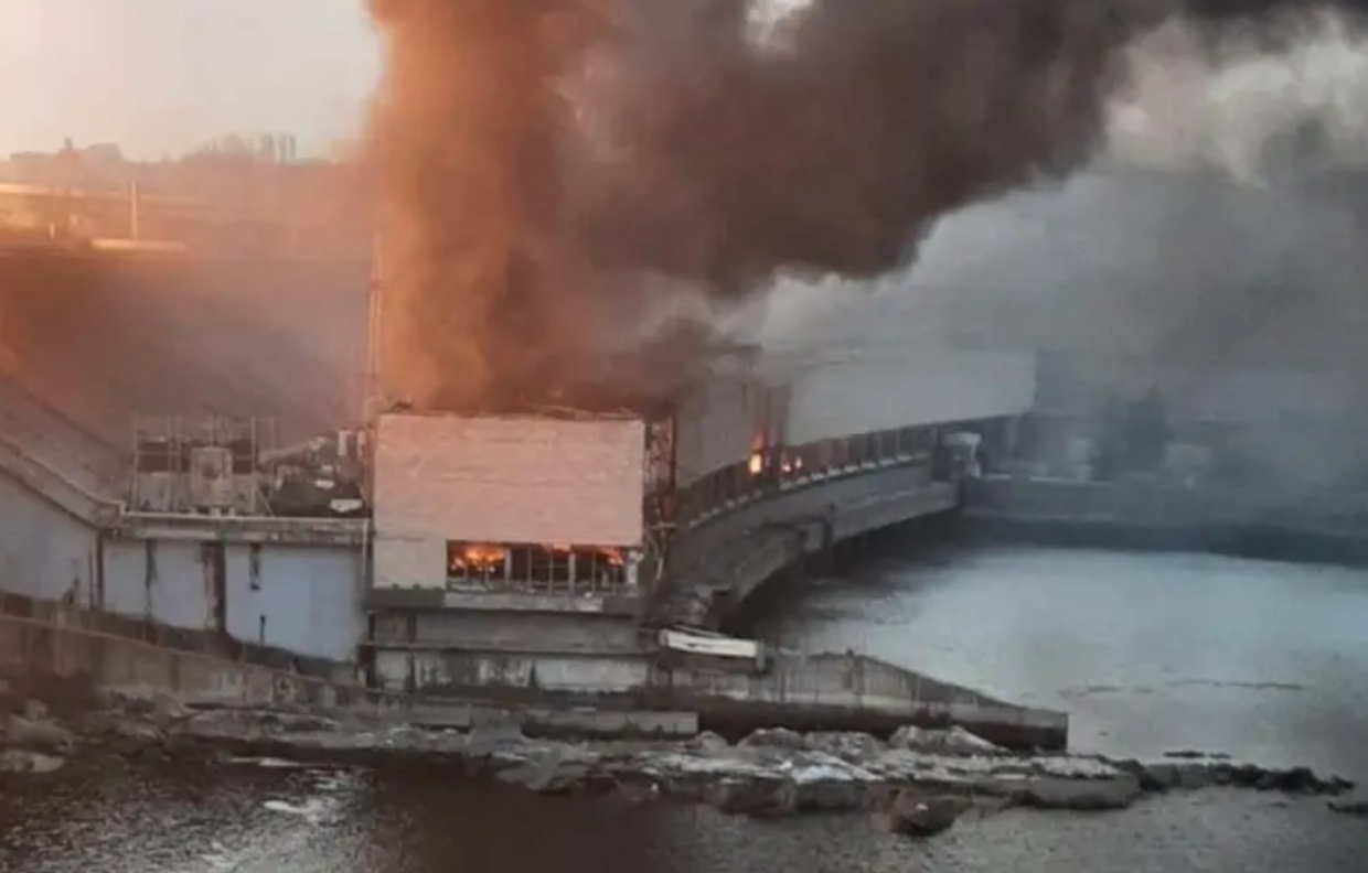 РФ атаковала ДнепроГЭС 22 марта. Скриншот видео